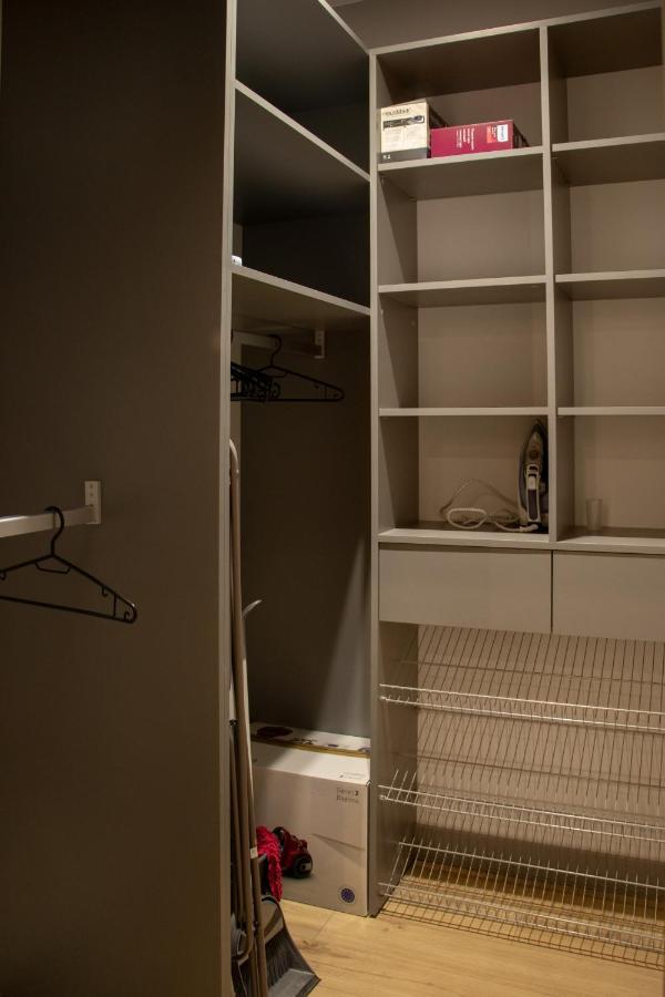 Royal 2 Apartments On Shevchenka 38 Str Lviv Bagian luar foto