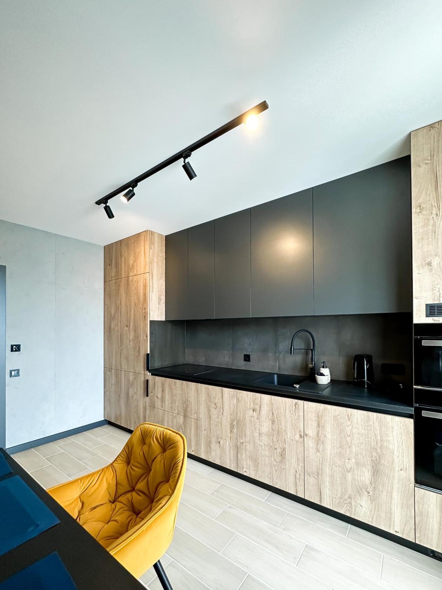 Royal 2 Apartments On Shevchenka 38 Str Lviv Bagian luar foto